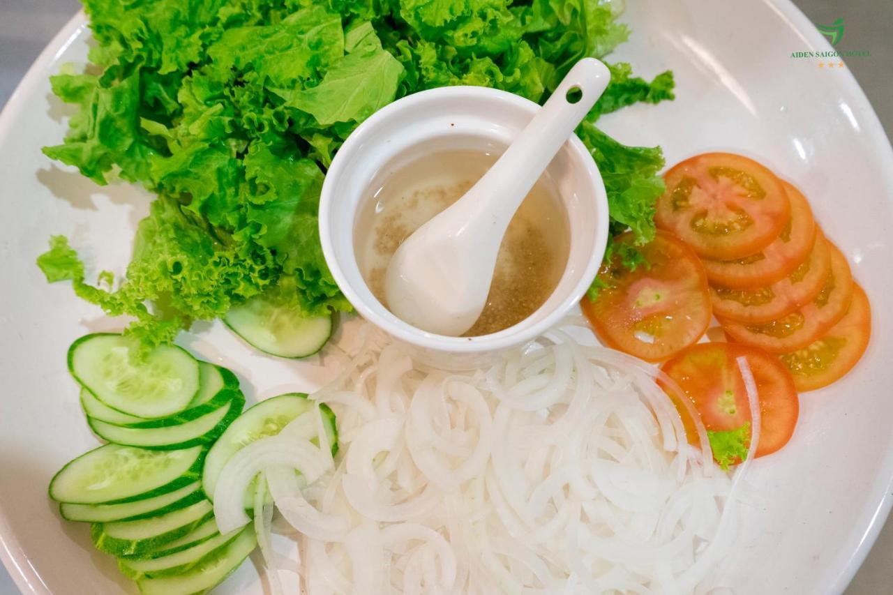 Aiden Saigon Hotel Хошимин Екстериор снимка
