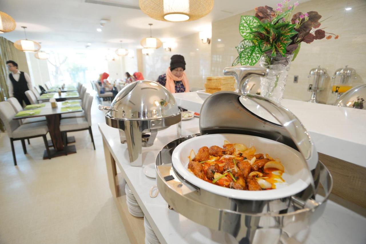 Aiden Saigon Hotel Хошимин Екстериор снимка