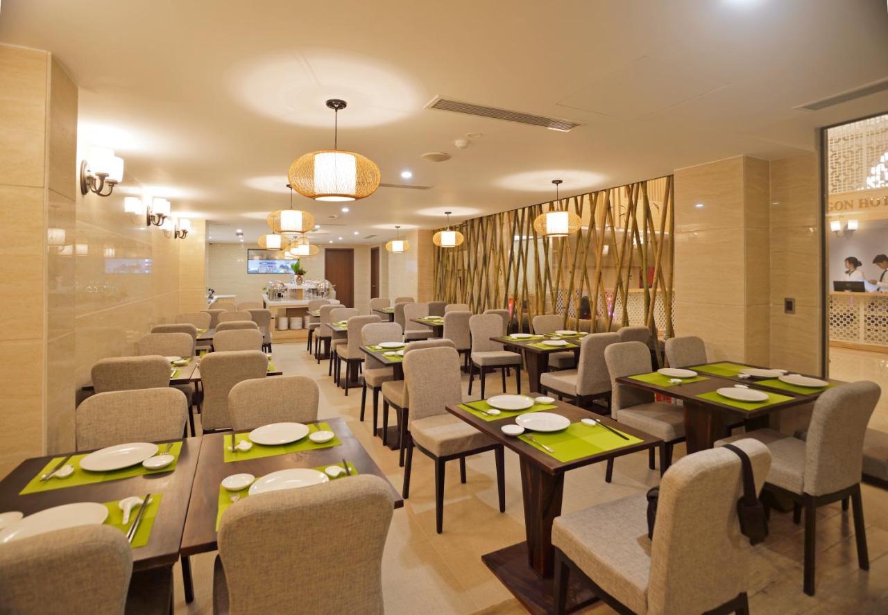 Aiden Saigon Hotel Хошимин Екстериор снимка