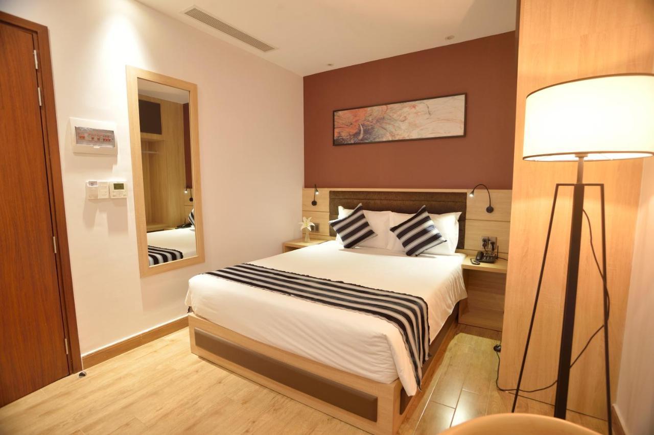 Aiden Saigon Hotel Хошимин Екстериор снимка