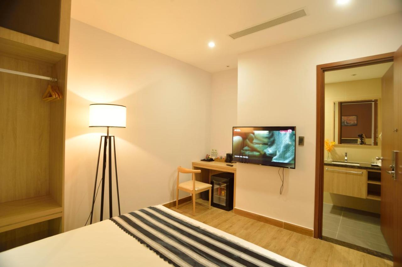 Aiden Saigon Hotel Хошимин Екстериор снимка