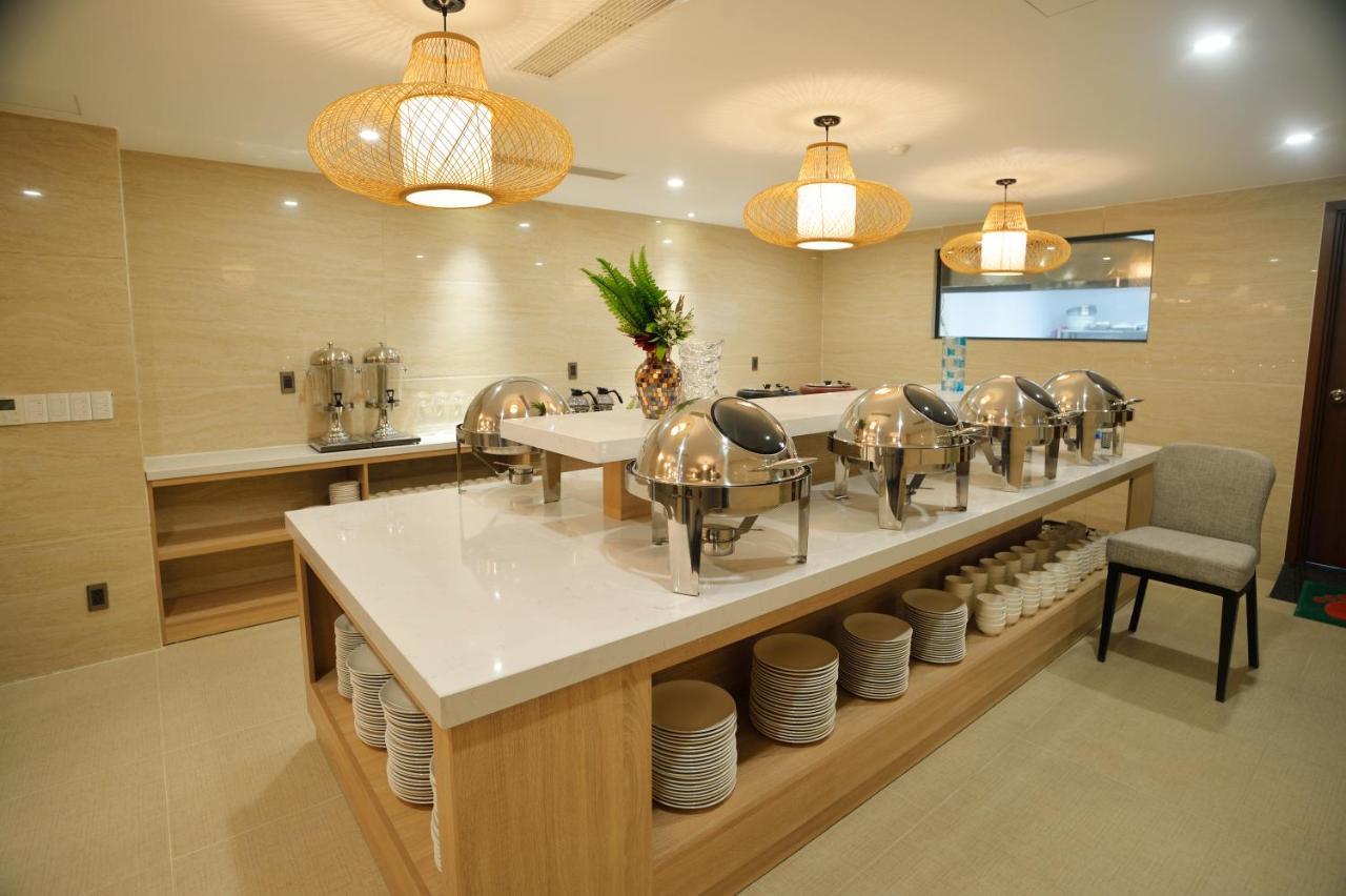 Aiden Saigon Hotel Хошимин Екстериор снимка