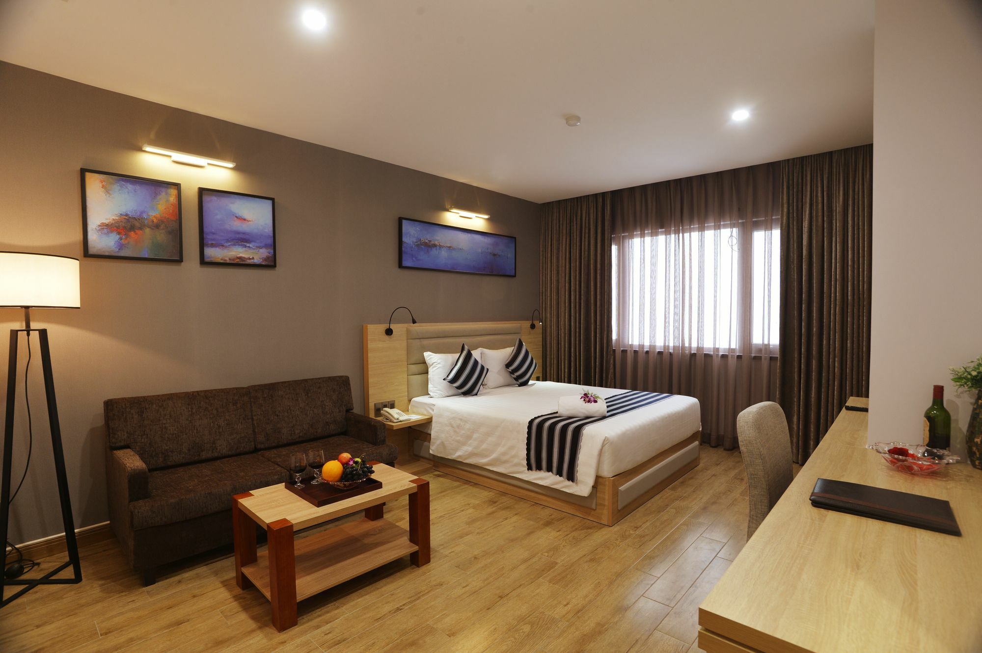 Aiden Saigon Hotel Хошимин Екстериор снимка
